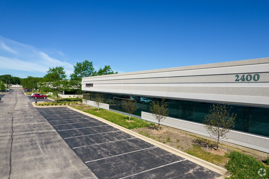 2400 Ogden Ave, Lisle, IL 60532 Office For Lease