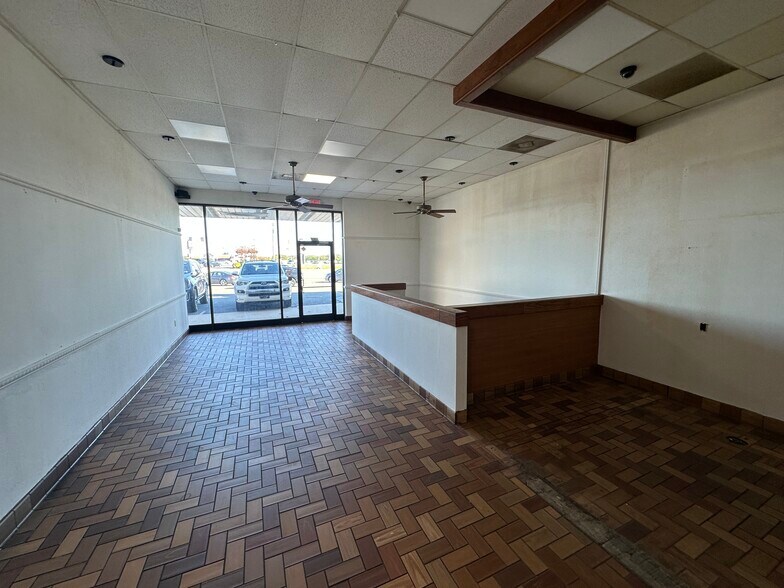 More Photos Of 823-841 Nc 24 27 Byp E, Albemarle Department Store For Lease