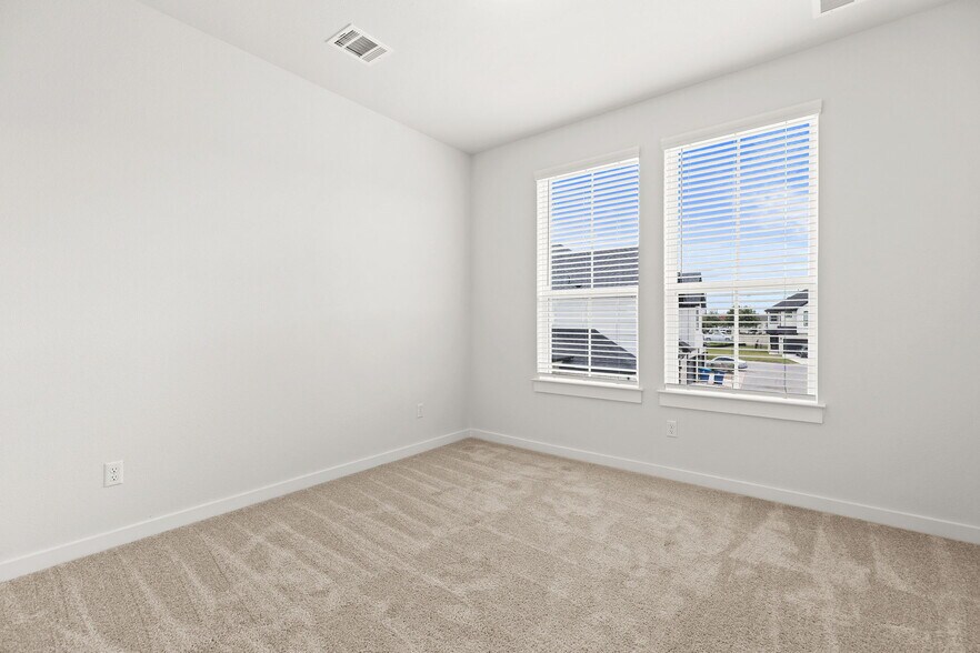 More Photos Of 2600 Gattis School Rd, Round Rock Apartments For Sale