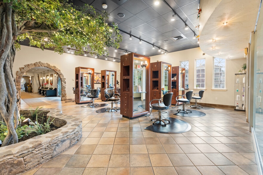 More Photos Of 574 Pleasant St, Worcester Apartments For Sale