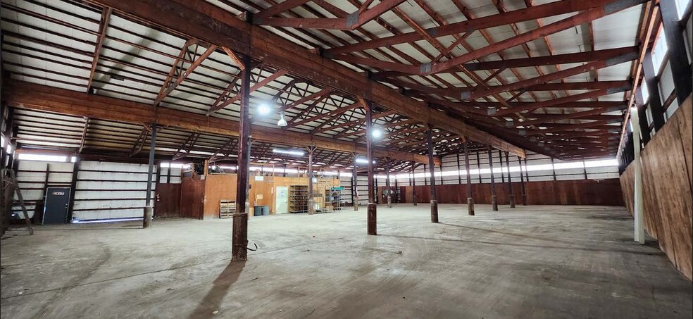More Photos Of 840 Ann Ave, Niles Industrial For Sale