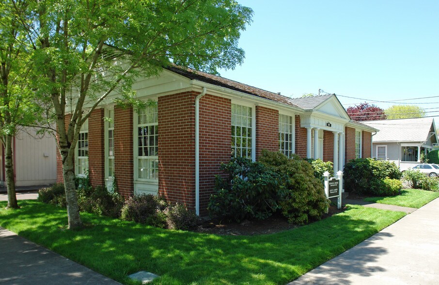 More Photos Of 810 SW Madison Ave, Corvallis Office For Lease