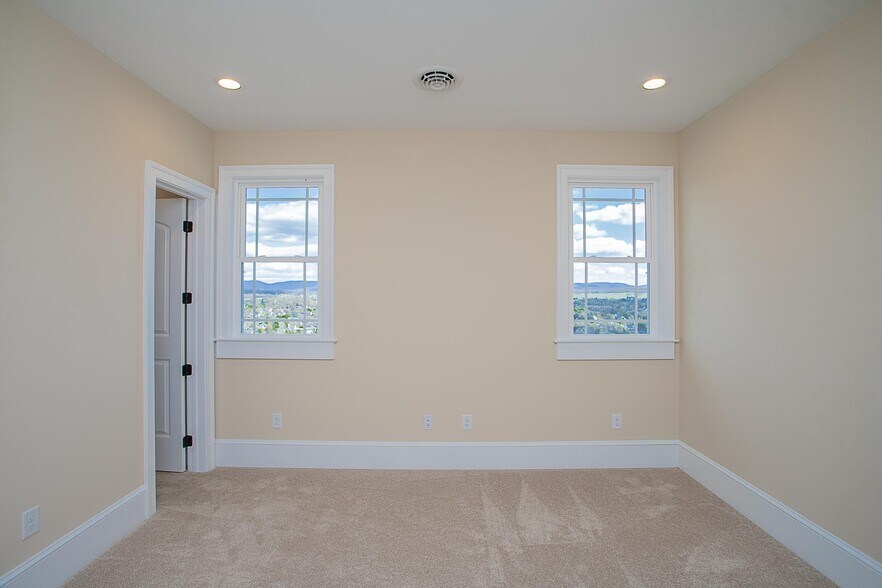 More Photos Of 243 Barrenridge rd, Staunton Specialty For Sale