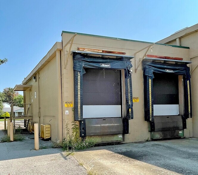 More Photos Of 1505 E Broadway St, Campbellsville Supermarket For Sale
