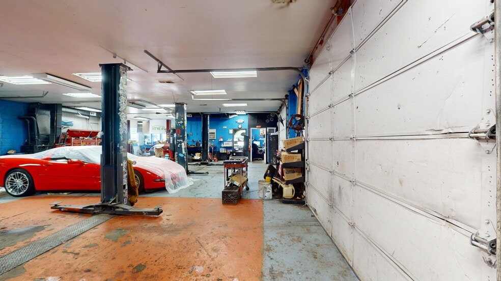 More Photos Of 2020 Chaneyville Rd, Owings Auto Repair For Sale