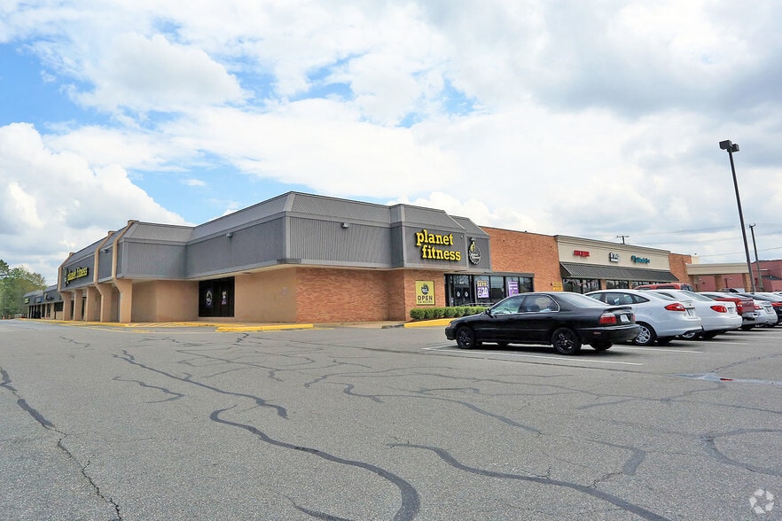 More Photos Of 5805-5821 W Norfolk Rd, Portsmouth Unknown For Lease