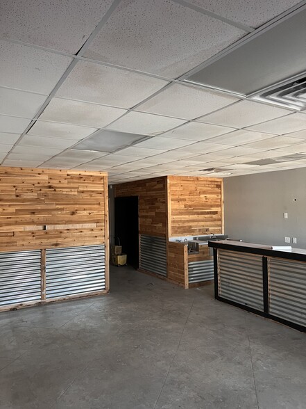 More Photos Of 12509 N Saginaw Blvd, Fort Worth Light Distribution For Lease