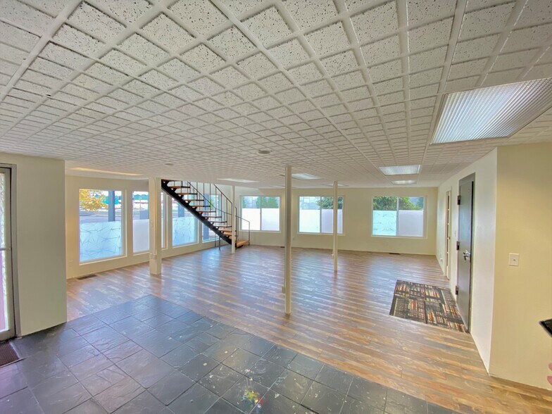 More Photos Of 5538 SE 22nd Ave, Portland Office Residential For Sale