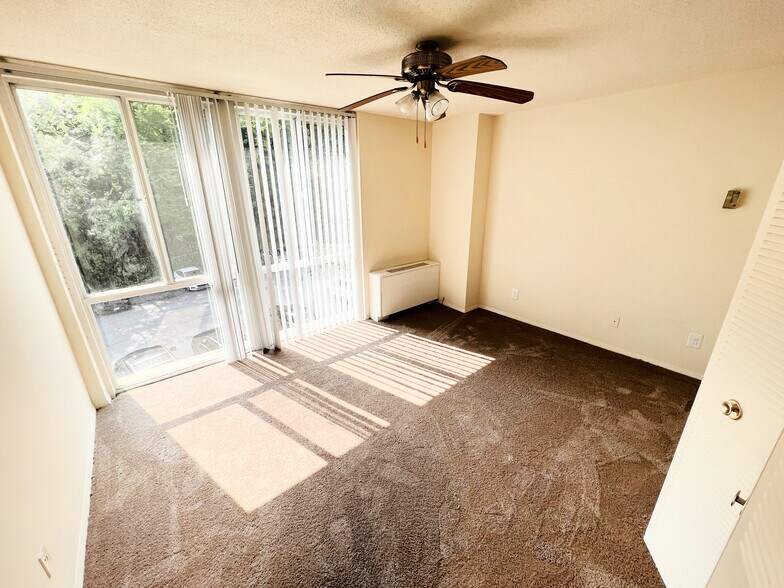 More Photos Of 2300 Marion Barry Ave SE, Washington Apartments For Sale
