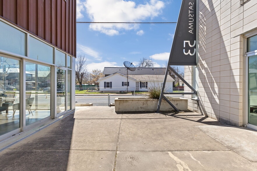 More Photos Of 508 E 53rd St, Austin Loft Creative Space For Sale