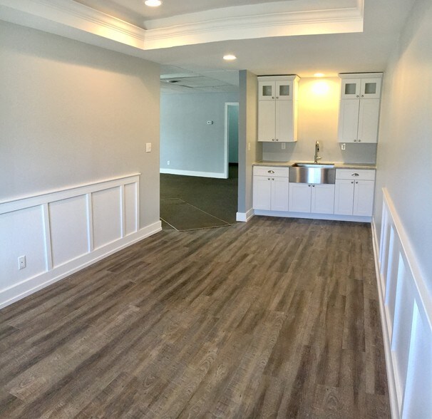 More Photos Of 735 Crofton St SE, Grand Rapids Warehouse For Lease