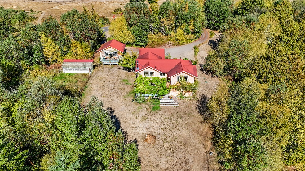 More Photos Of 1673 Woodland Dr, Port Townsend Winery Vineyard For Sale