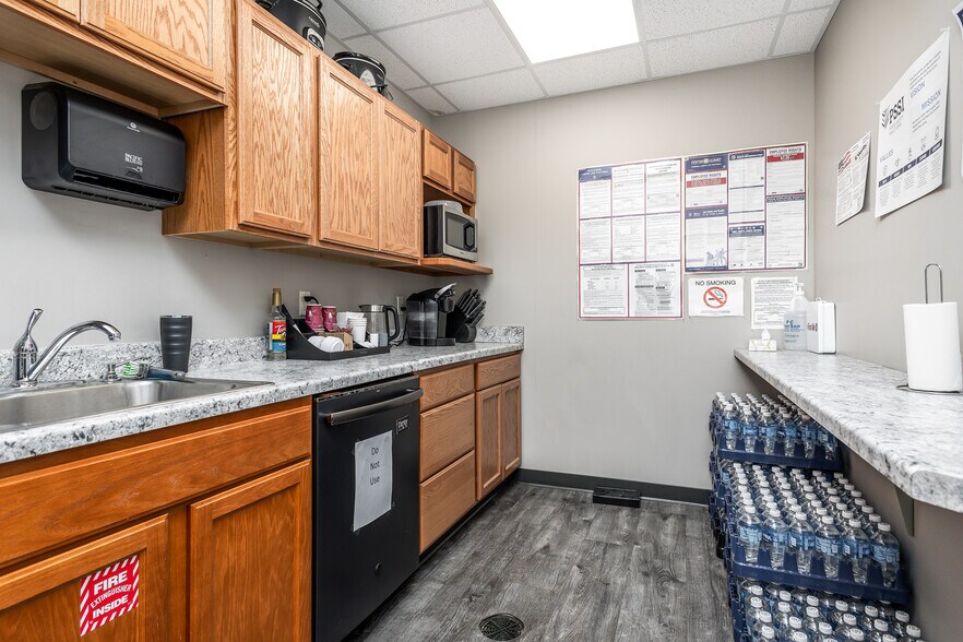 More Photos Of 3681 Prism Ln, Kieler Office For Sale