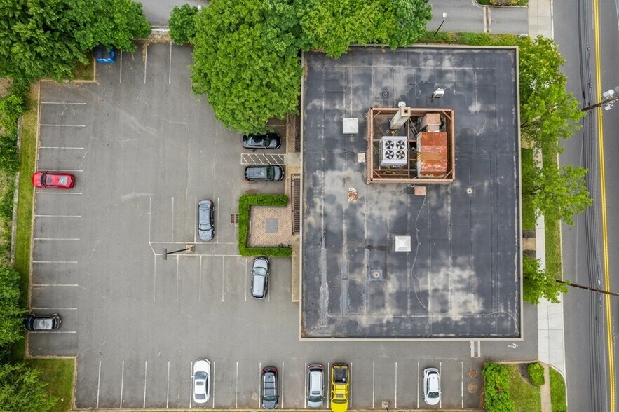 More Photos Of 216 North Ave E, Cranford Office For Sale