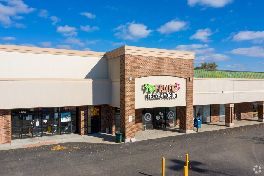 More Photos Of 1202-1330 W Dundee Rd, Buffalo Grove Unknown For Lease