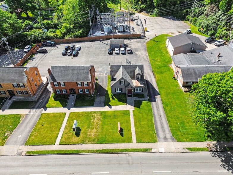 More Photos Of 1618 Harrodsburg Rd, Lexington Medical For Sale
