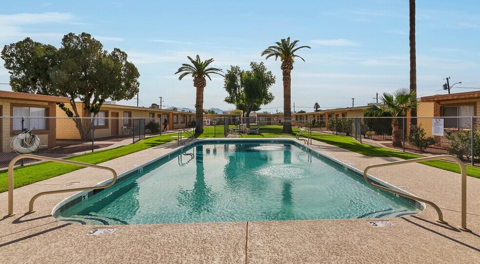 More Photos Of 109 E Brinker Dr, Avondale Apartments For Sale