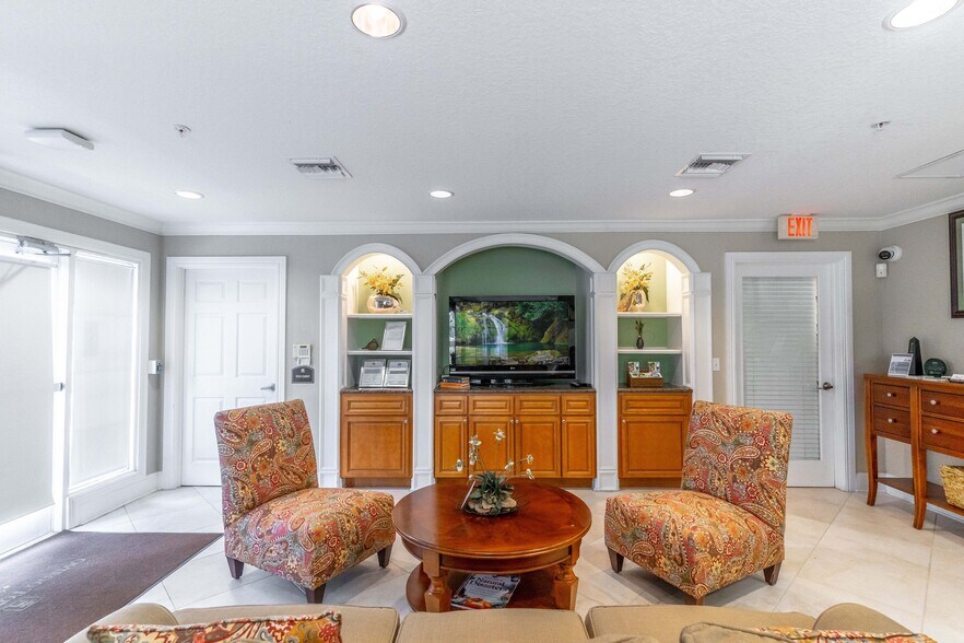 More Photos Of 450 Fontana Cir, Oviedo Apartments For Lease