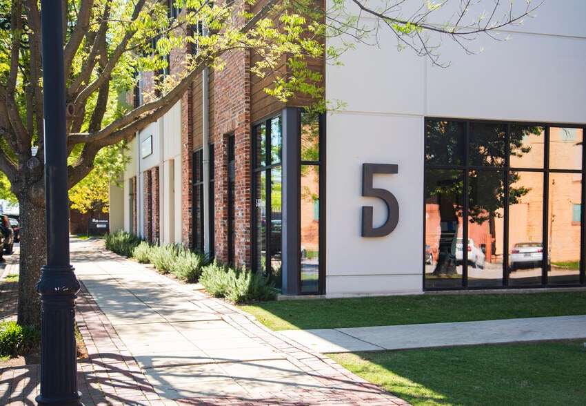 More Photos Of 2226 1st Avenue S, Birmingham Office Residential For Sale