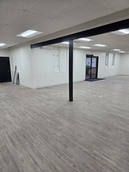 More Photos Of 206 E Casino Rd, Everett Medical For Lease