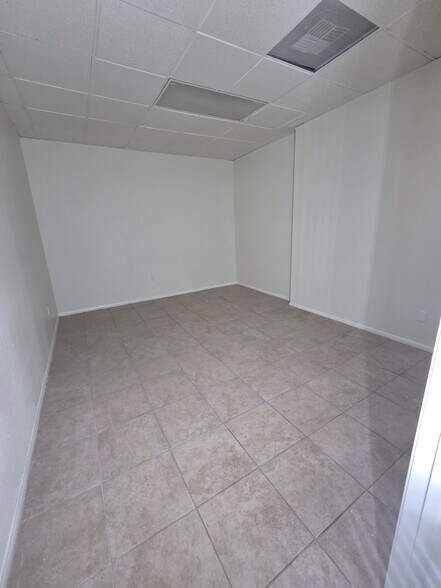 More Photos Of 44143-44147 20th St W, Lancaster Medical For Sale