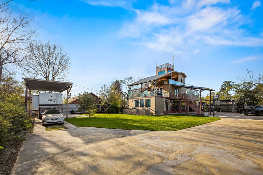 More Photos Of 4015 Luell St, Houston Specialty For Sale