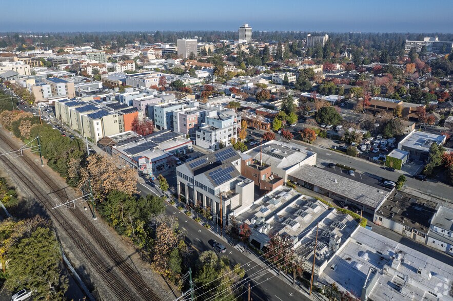 More Photos Of 909 Alma St, Palo Alto Office For Lease