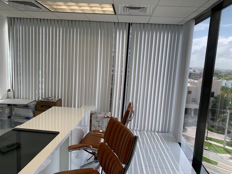 More Photos Of 2665 S Bayshore Dr, Miami Office For Sale