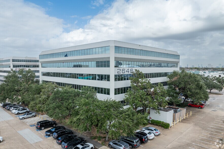 More Photos Of 2646 S Loop W, Houston Medical For Lease