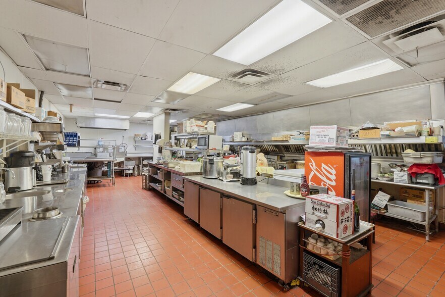 More Photos Of 72 N 850 E, Lehi Restaurant For Sale