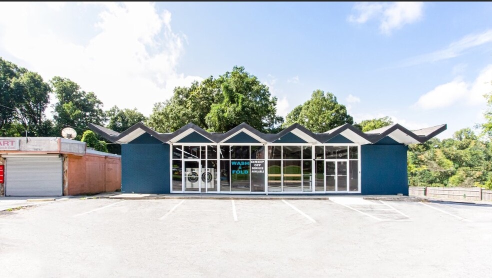 More Photos Of 1302 Donnelly Ave, Atlanta Freestanding For Lease