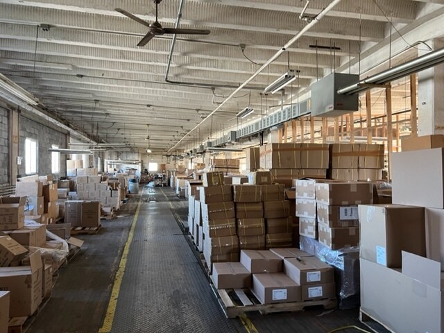 More Photos Of 824 Noyes St, Utica Manufacturing For Sale