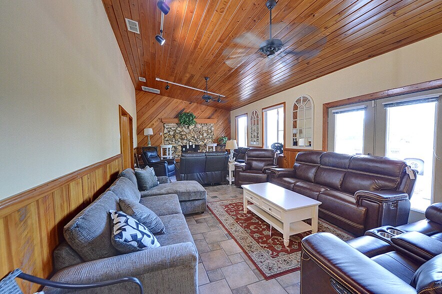 More Photos Of 6991 W Cardinal St, Homosassa Medical For Sale