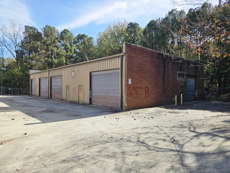 More Photos Of 5449 Covington Hwy, Decatur Auto Repair For Sale