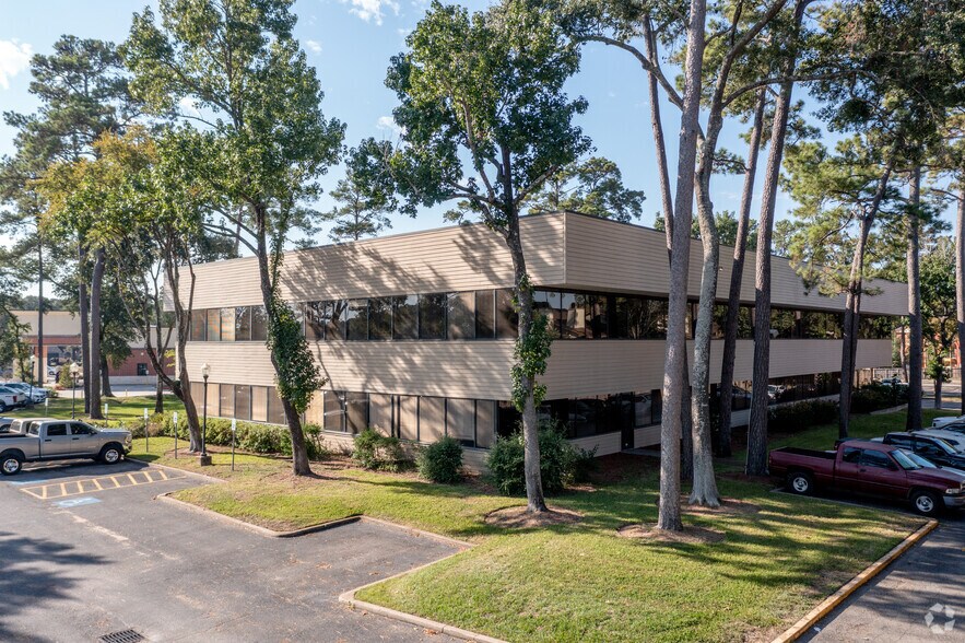 More Photos Of 333 N Rivershire Dr, Conroe Office For Lease