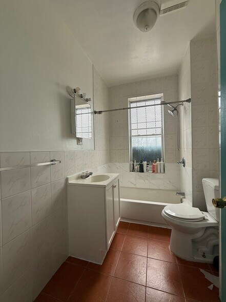 More Photos Of 1468 Haddon Ave, Camden General Retail For Sale
