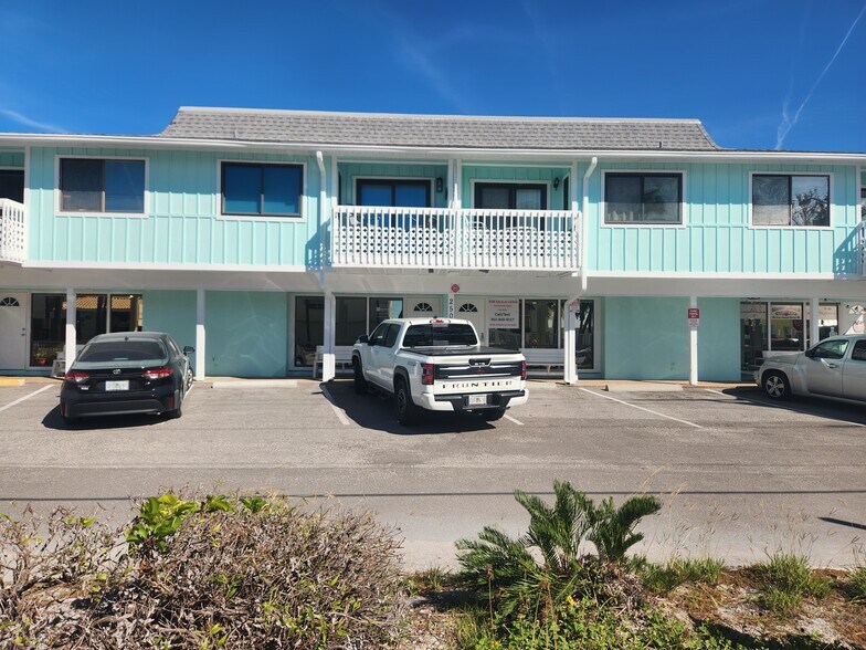Primary Photo Of 2501 Gulf Dr N, Bradenton Beach, Bradenton Beach Storefront Retail Residential For Sale