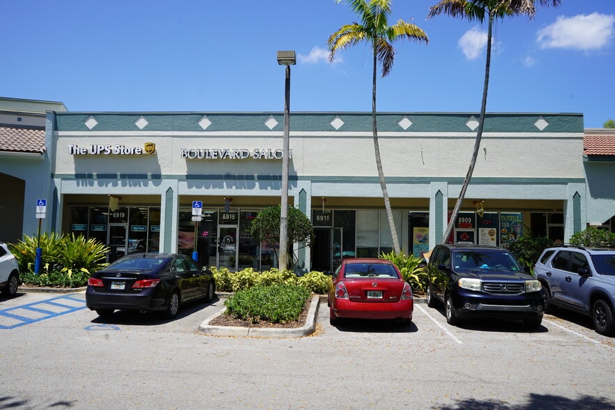 More Photos Of 6903-6989 W Broward Blvd, Plantation Freestanding For Lease
