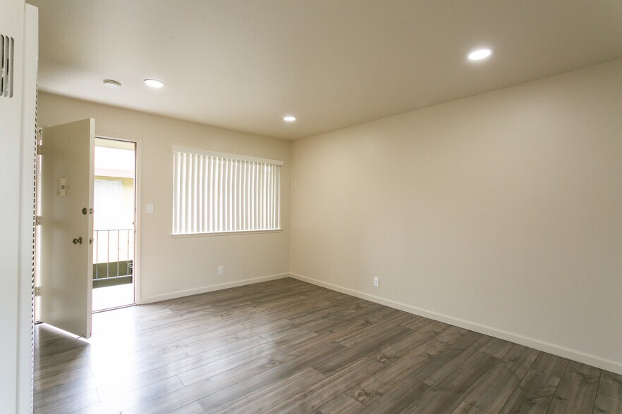 More Photos Of 4567-4575 Hamilton Ave, San Jose Apartments For Sale