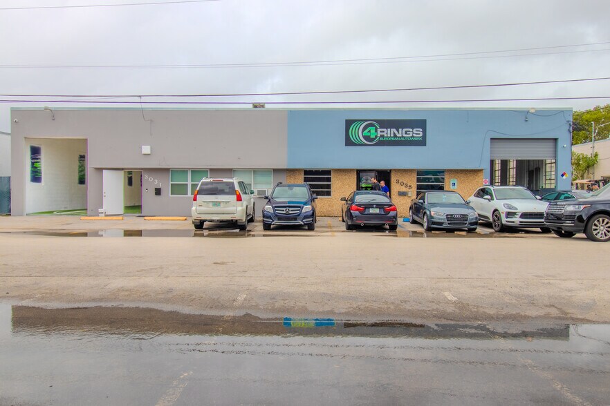 More Photos Of 3031-3035 NE 12th Ter, Oakland Park Warehouse For Lease