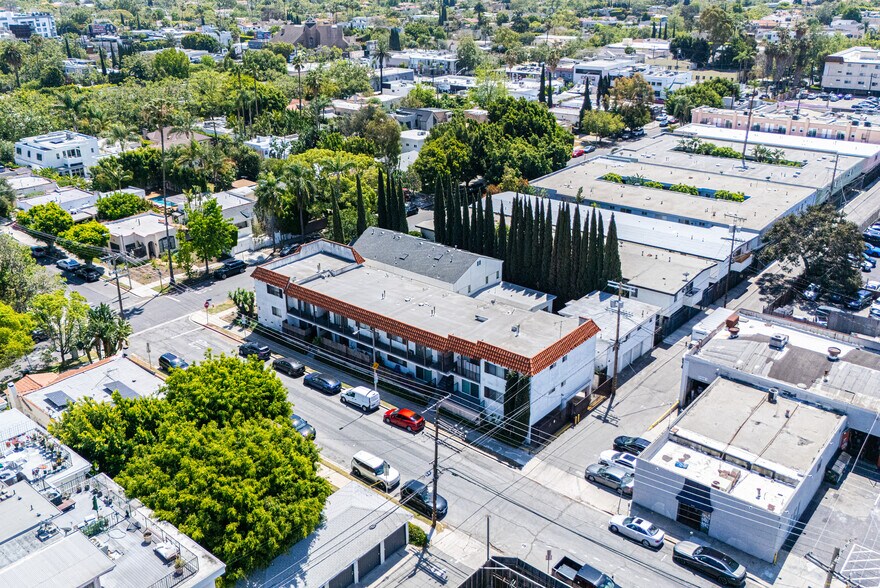 More Photos Of 7050 Waring Ave, Los Angeles Multifamily For Sale