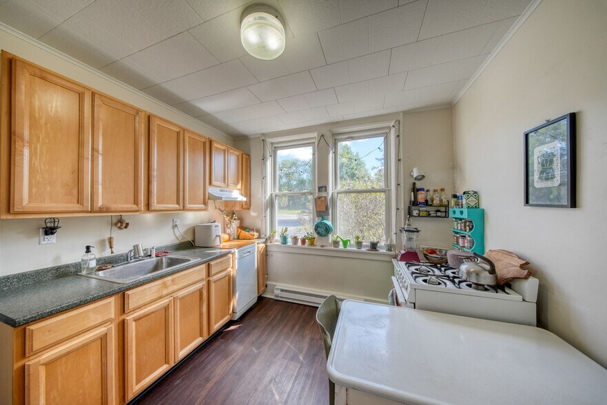 More Photos Of 9 Mongaup Rd, Hurleyville Apartments For Sale