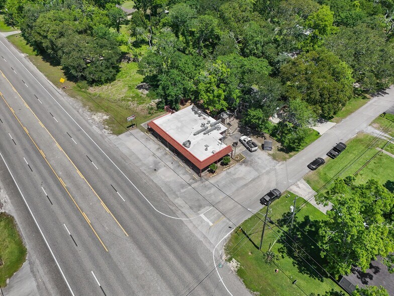 More Photos Of 9302 Highway 6, Hitchcock Restaurant For Sale