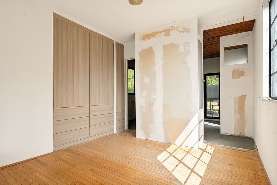 More Photos Of 6871 Los Altos Pl, Los Angeles Multifamily For Sale