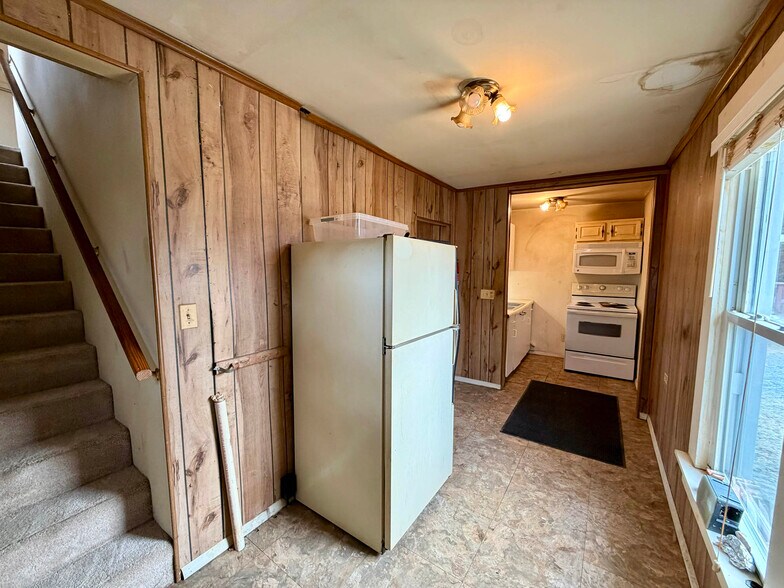 More Photos Of 8224 Fort Smallwood Rd, Baltimore Multifamily For Sale