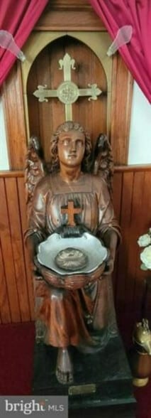 More Photos Of 120 W 4th St, Mount Carmel Religious Facility For Sale