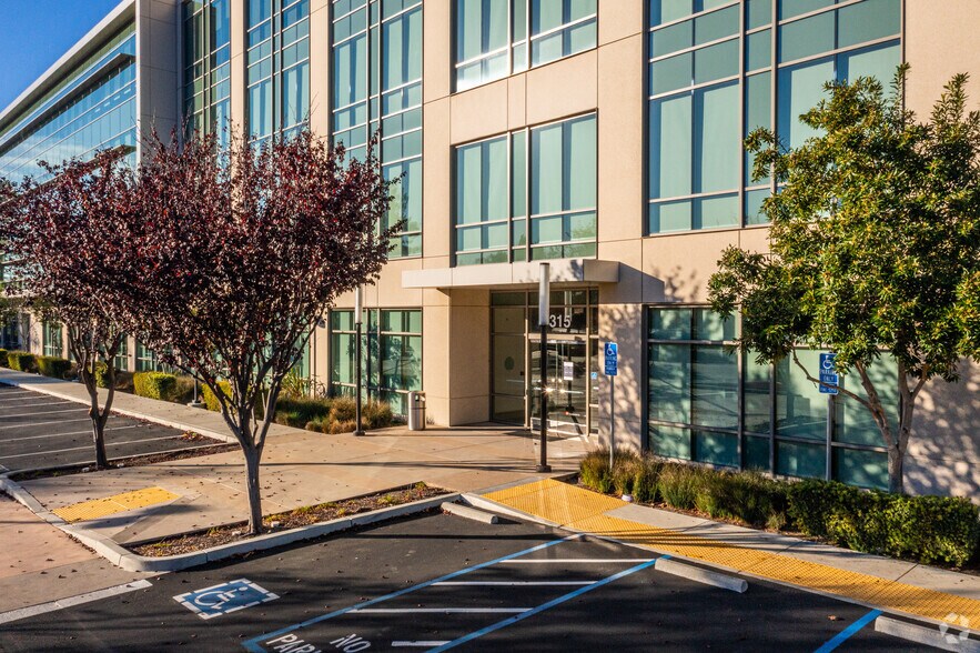 More Photos Of 3315 Scott Blvd, Santa Clara Office For Lease
