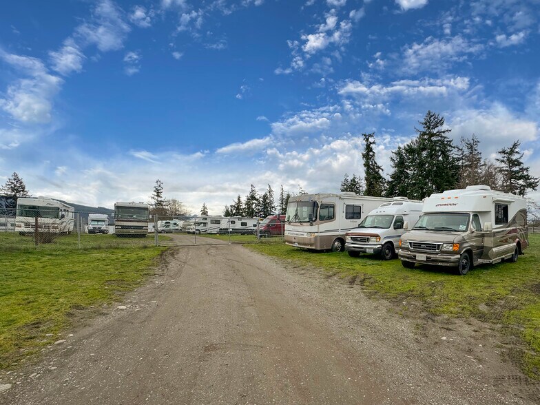 More Photos Of 275 S 7th Ave, Sequim Auto Repair For Sale