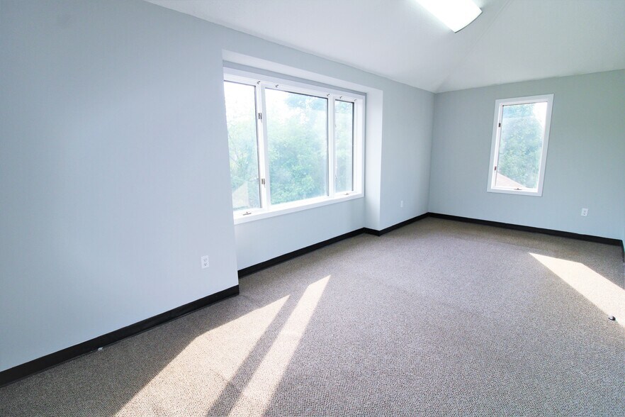 More Photos Of 538 Street Rd, Southampton Office For Lease