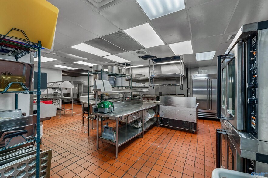 More Photos Of 1106 Gault Ave S, Fort Payne Fast Food For Lease